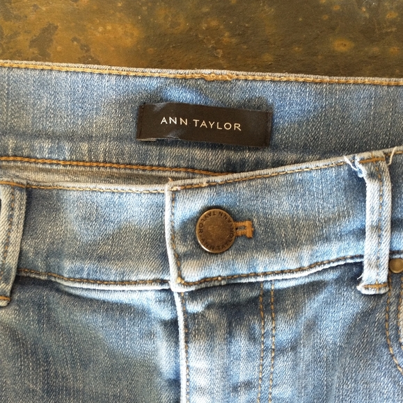 Blue Ann Taylor Jeans Size 4 - Picture 3 of 4